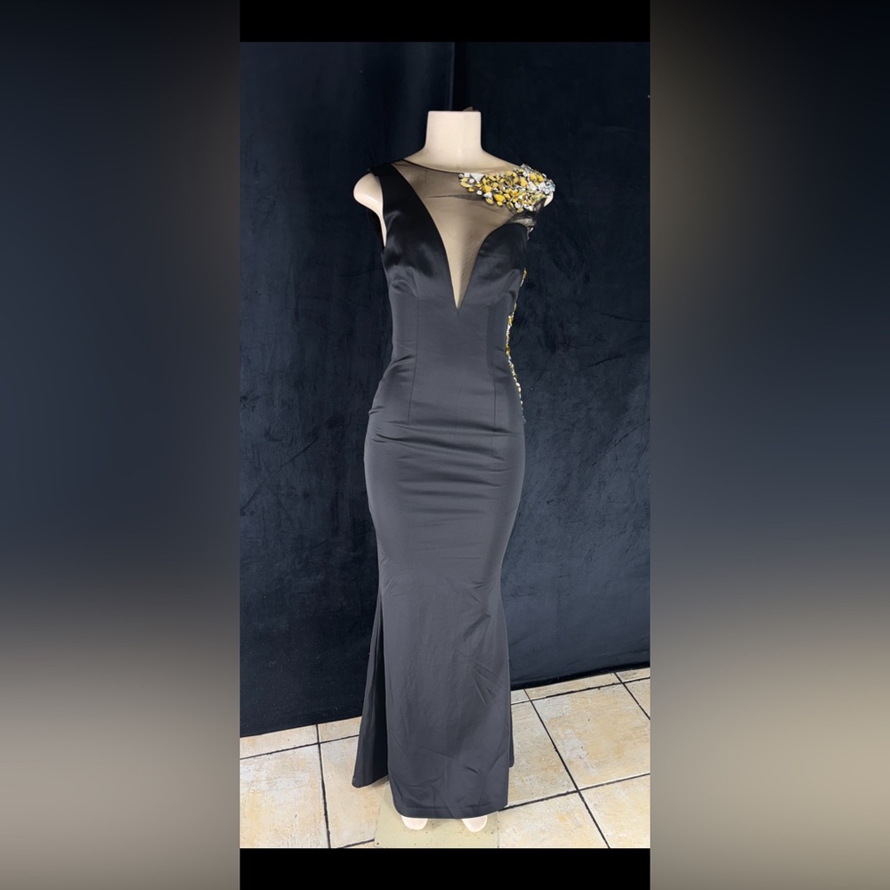 Elegant Black Evening Gown with Gold Accents by Mandalay